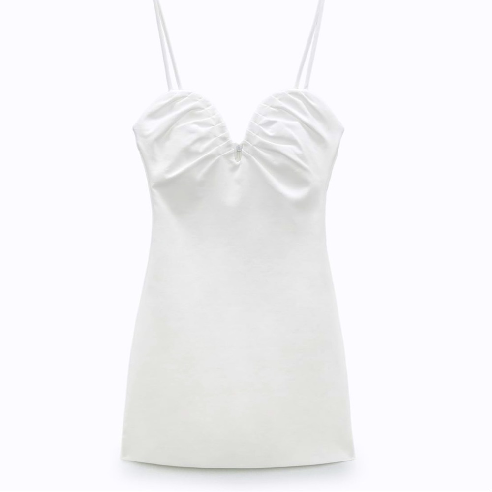 White Zara mini dress sweetheart neckline